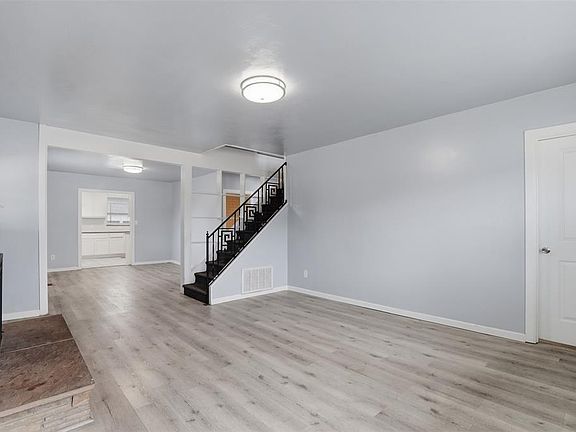 5th image of 3141 NW 23rd St
