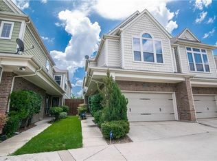 1142 N Bishop Ave, Dallas, TX 75208