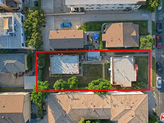 4th image of 1747 Stoner Ave