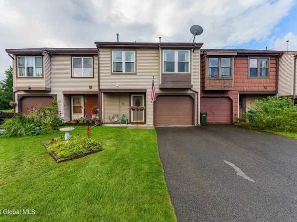 89 Meadowlark Drive, Cohoes, NY 12047