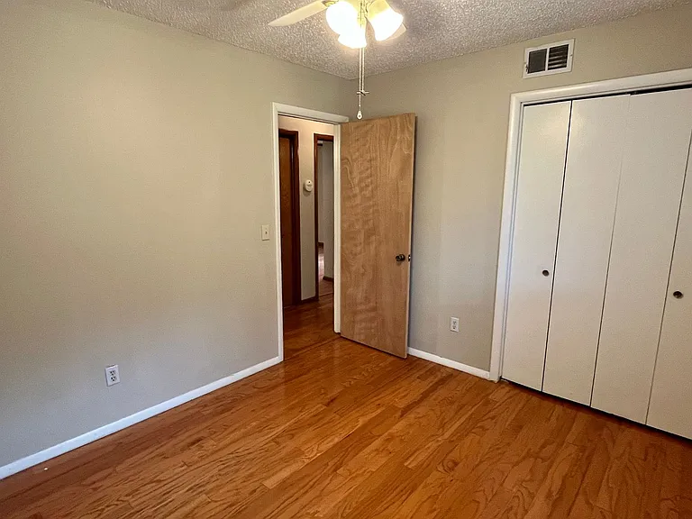 324 W Michael Dr — Photo 16