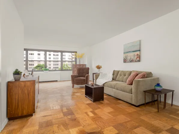 180 West End Avenue 5H image 2 of 17