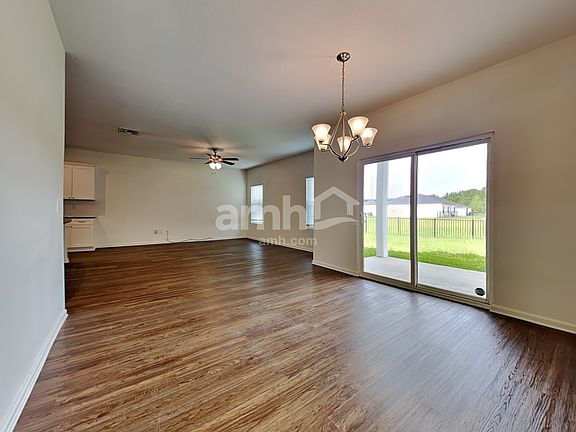 5th image of 8173 Coral Vine Ct