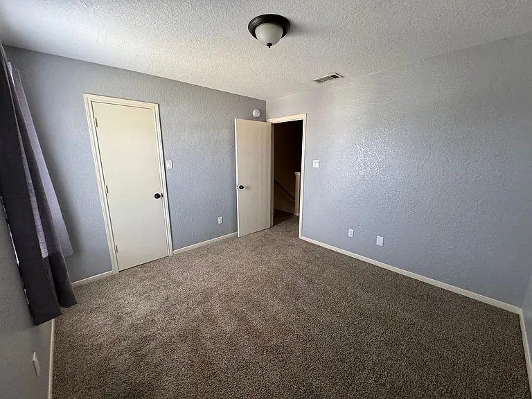 1607 Dugger Circle — Photo 12