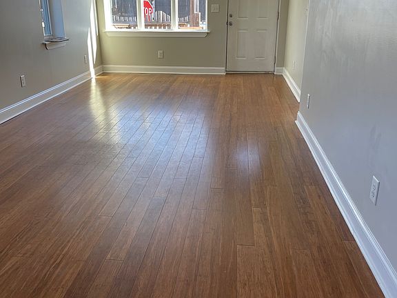 5th image of 2723 Carner Ave