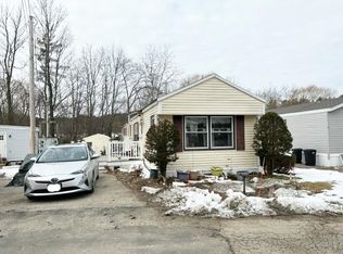 6 Peach St, Exeter, NH 03833