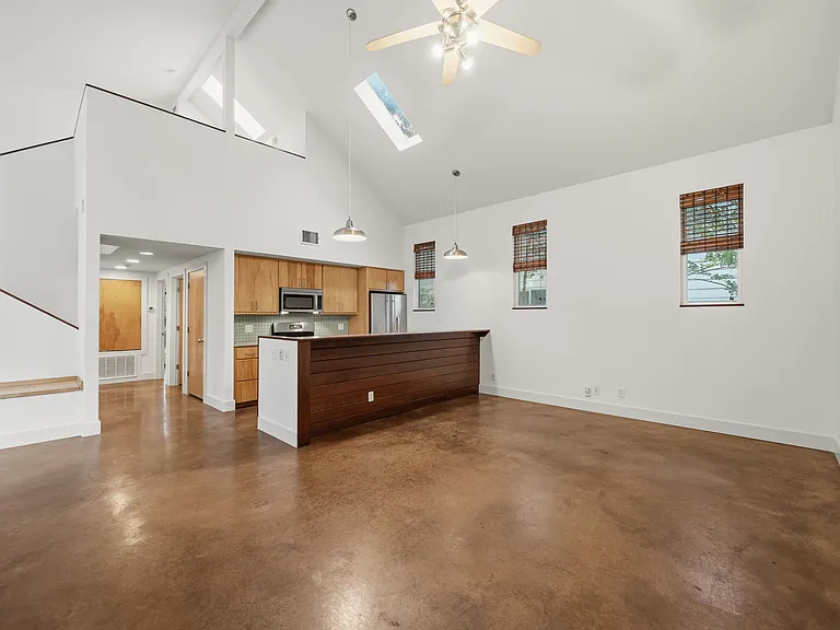 2214 Iva Ln #B — Photo 8