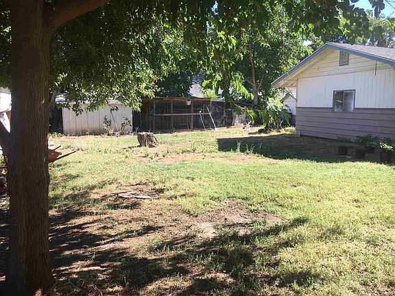 4th image of 25183 Josephine St