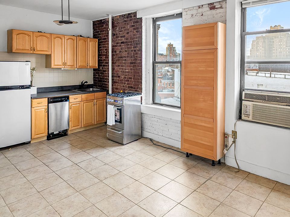 1st image of 32 Jones St APT 5C