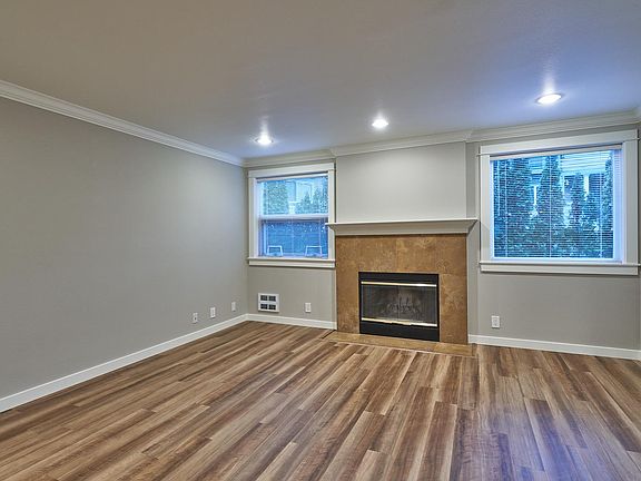 5th image of 921 2nd Ave #5