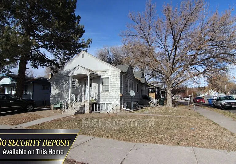 158 S 10th Ave — Photo 1