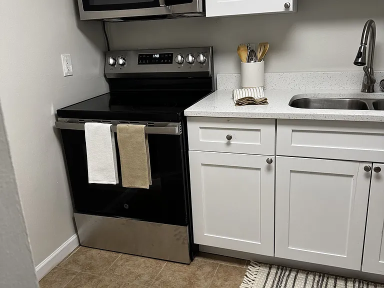 Aventine at Skylyn Apartments — Photo 6