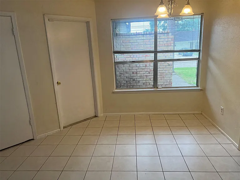 6507 Bridgegate Dr — Photo 7