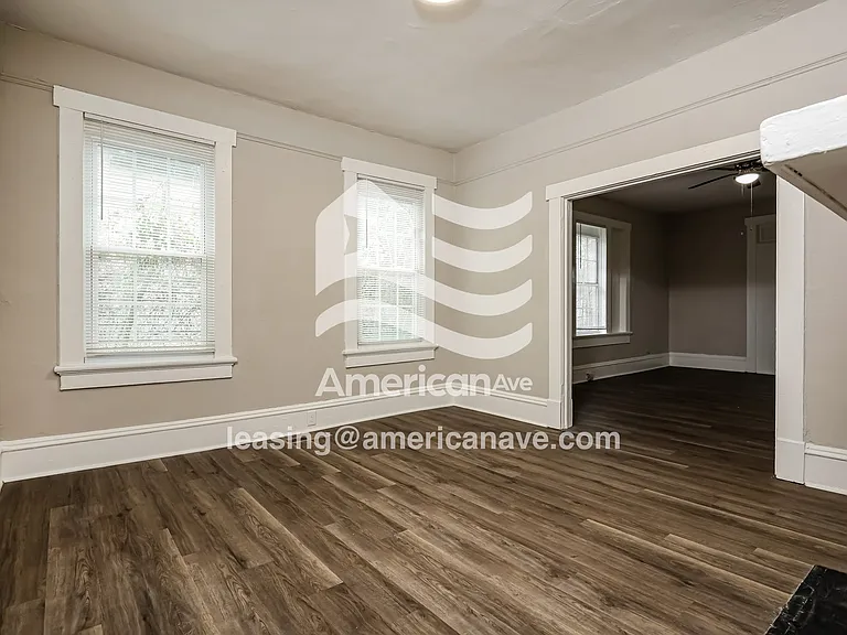 580902_004_wm_-_living_room_13557272.jpg