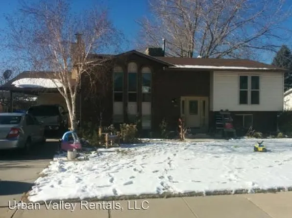 2111 N 900 W, Clinton, UT 84015