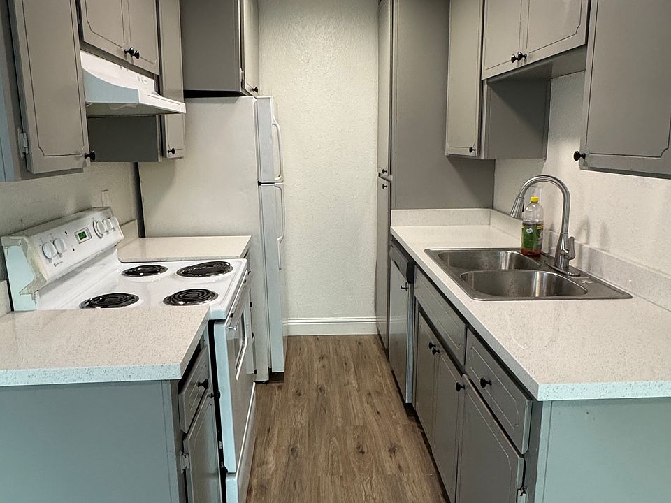 1st image of 2921 Malvern Ct