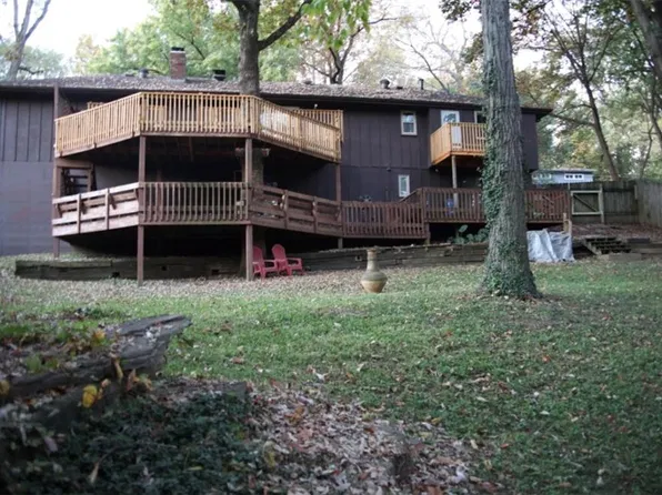 1474 Spruce Ave, Liberty, MO 64068