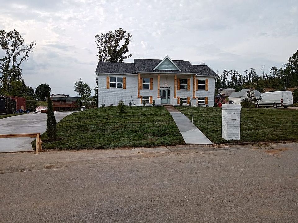 1st image of 8161 Pinecrest Dr