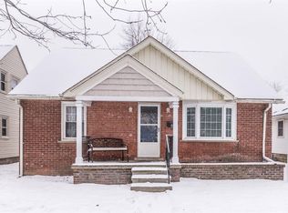 50 Angola St, Belleville, MI 48111
