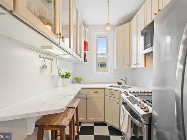 2801 Adams Mill Rd NW APT 413, Washington, DC 20009
