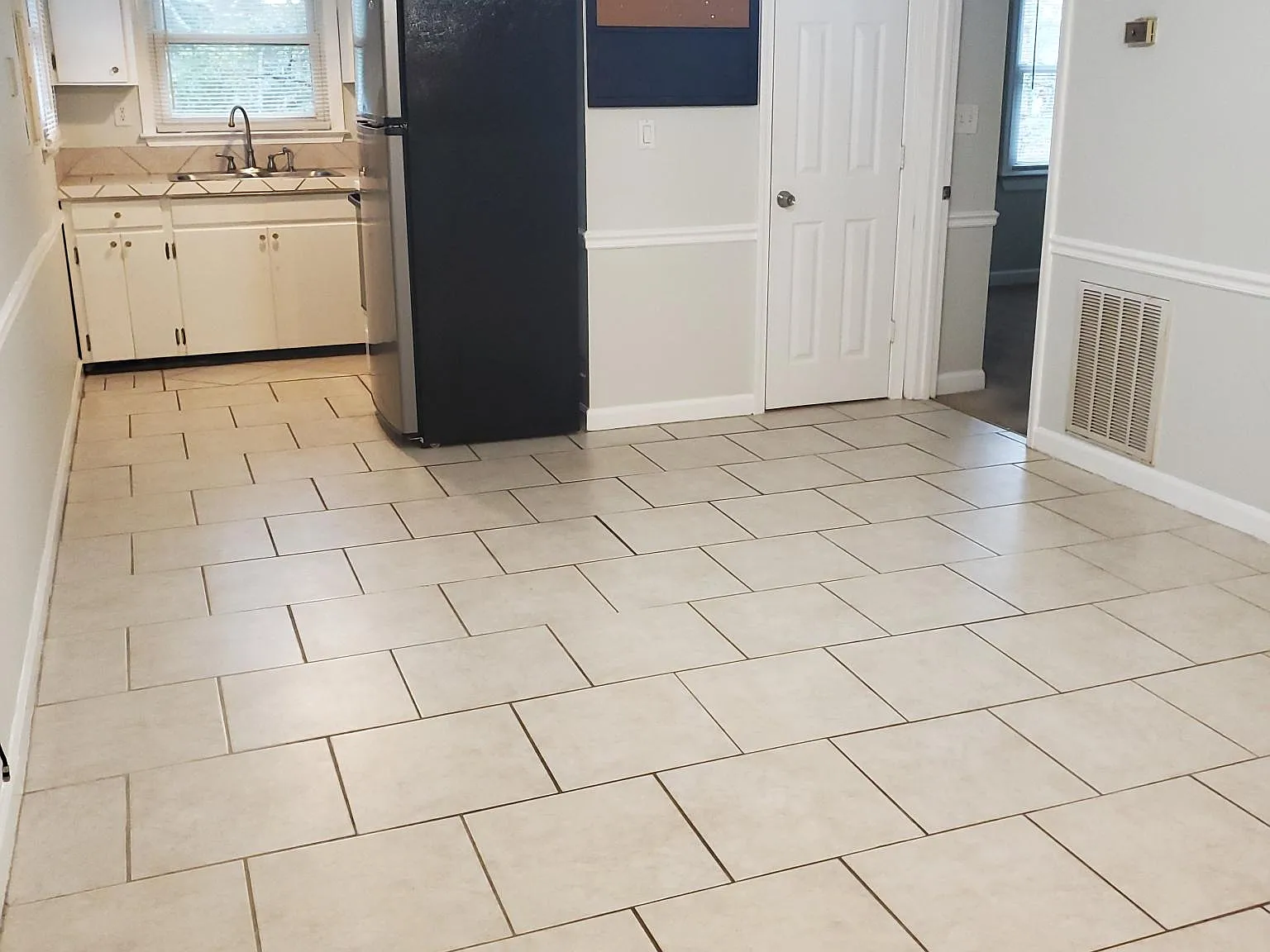 2 bed, 630 sqft, $1,595 — Photo 2