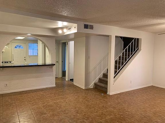 2nd image of 2125 El Manto Dr Unit 3