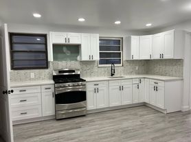 578 Elm St, Maywood, NJ