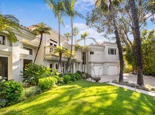 4001 Clarinda Dr, Tarzana, CA 91356