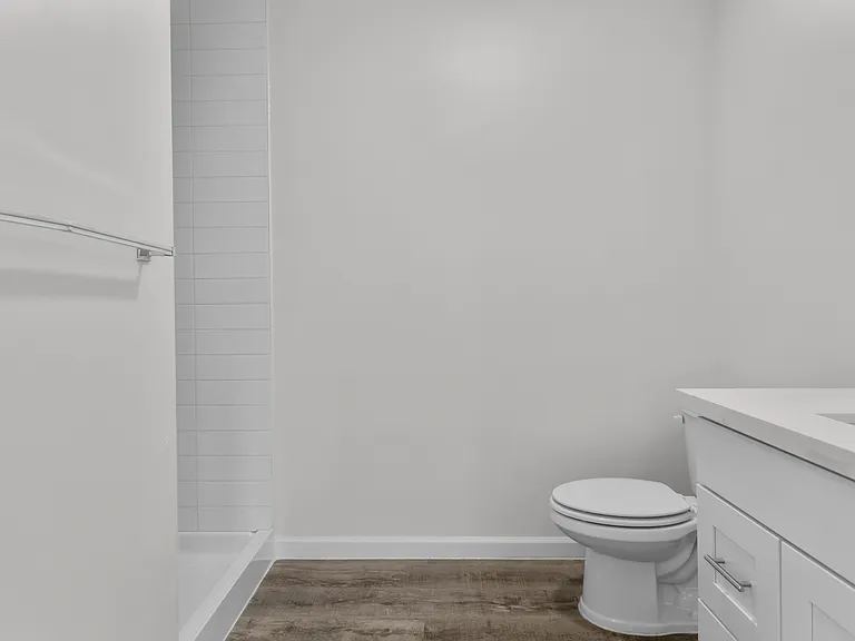 611 Anderson — Photo 25