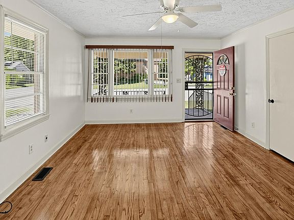 4th image of 506 Atlantic St