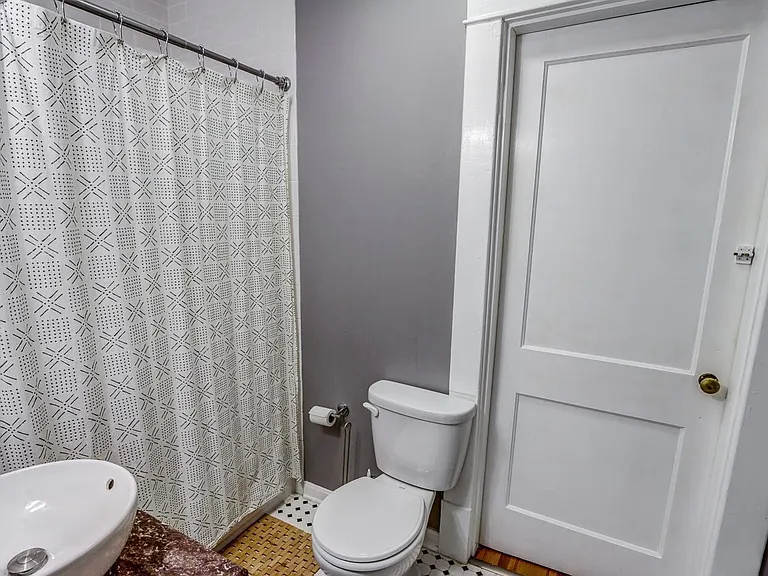 414 Norfolk Ave — Photo 9