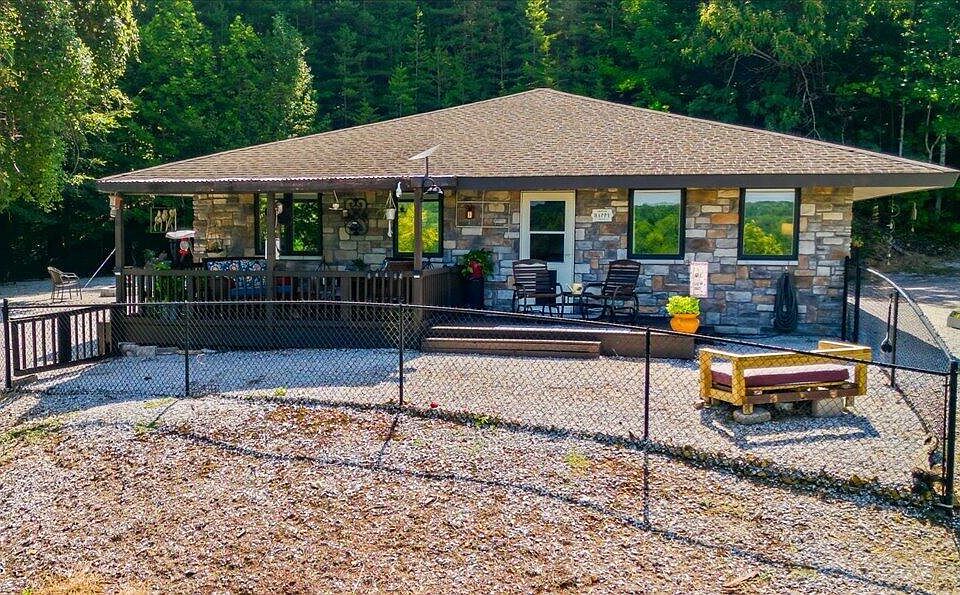 1st image of 111 Eagle Ridge Rd