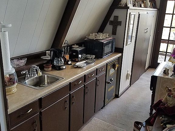 4th image of 145 E Sherwood Dr #44-A