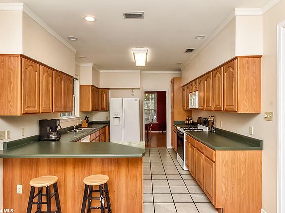 5th image of 3710 Gulf Ct
