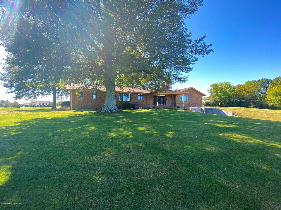 2nd image of 1843 County Road 813