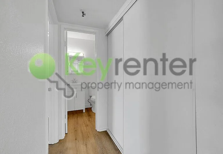 2320 P St #309 — Photo 9