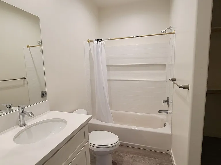 5000 Ava Angele Ct — Photo 8