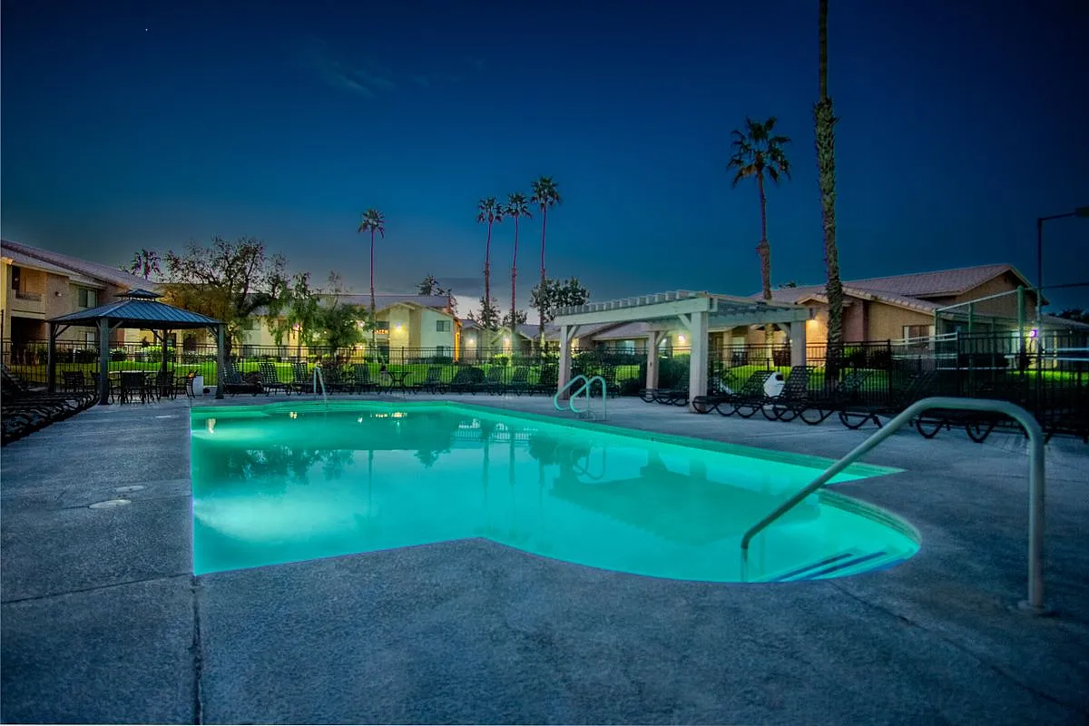 1 bed, 1.0 bath, 760 sqft, $1,600 — Photo 2