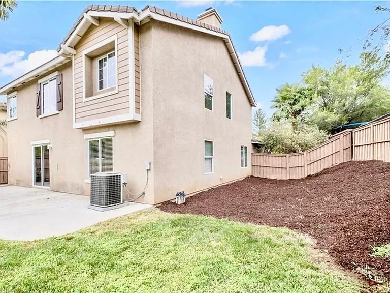 32040 Poppy Way — Photo 23