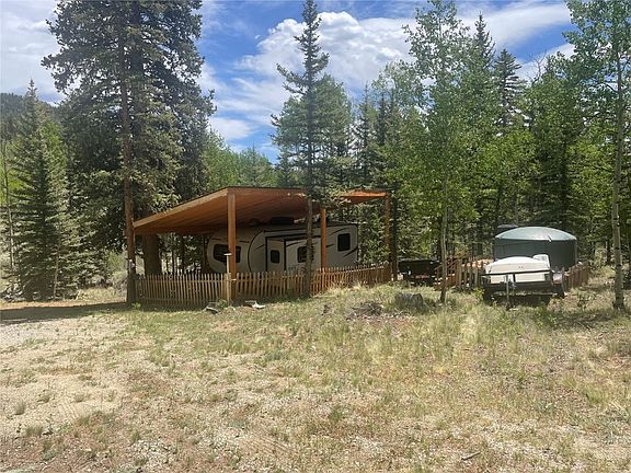 3rd image of 322 Kiowa Street