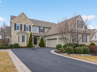 101 Muirfield Ct, Avondale, PA 19311
