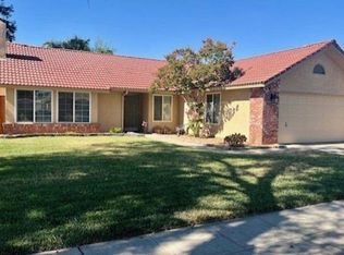 2817 Driftwood Dr, Madera, CA 93637
