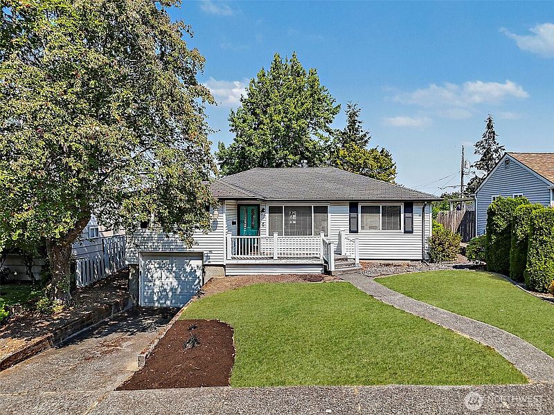 2nd image of 5313 N 43rd Street