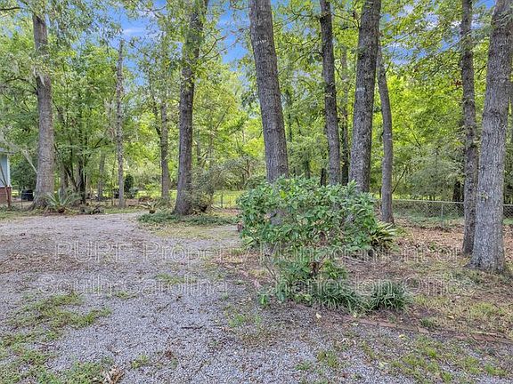2nd image of 174 Winding Rock Rd