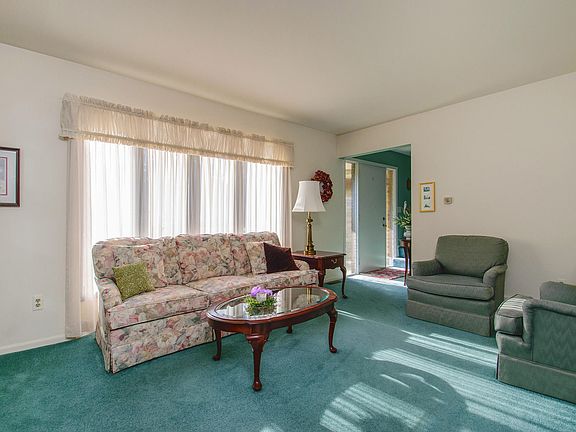 4th image of 3451 Bromley Dr SE
