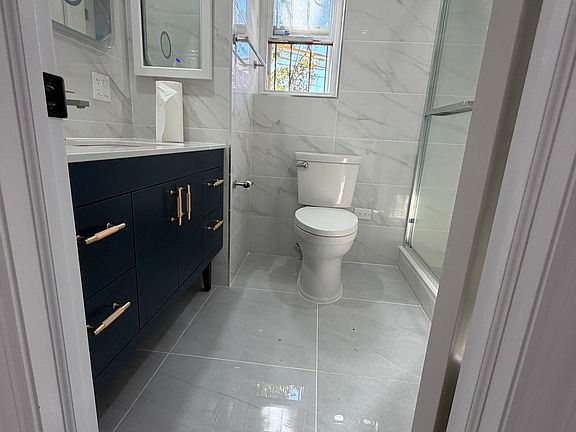5th image of 2719 150th St #1