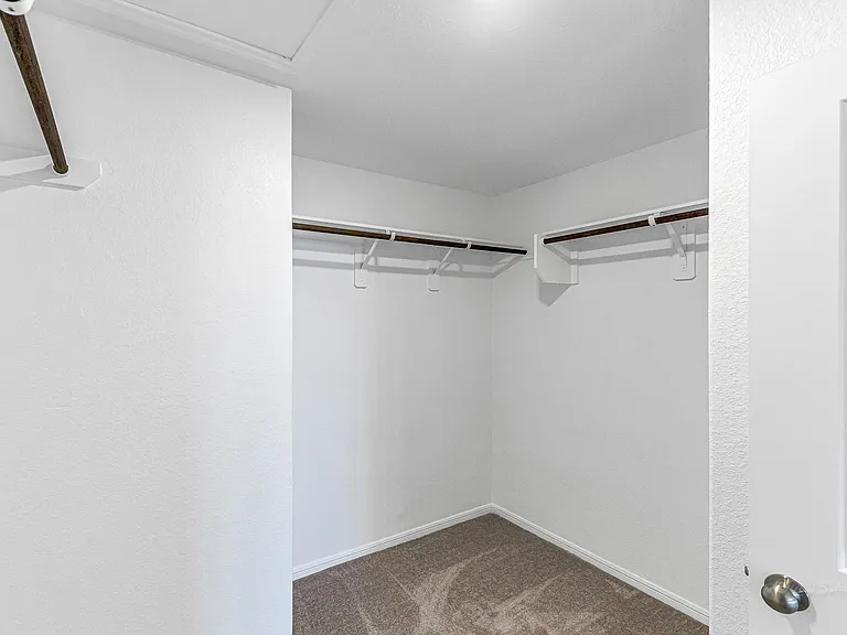 1029 Laguna Cove Dr — Photo 22