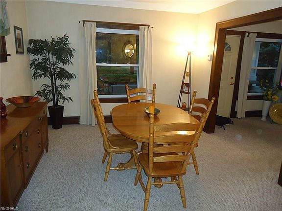 3rd image of 17831 Larchwood Ave