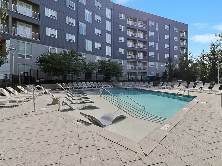 Gallerie Apartments — Photo 41