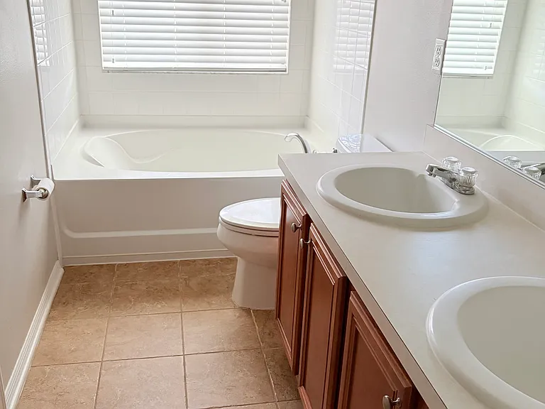 2526 Sandy Beach Ln — Photo 12